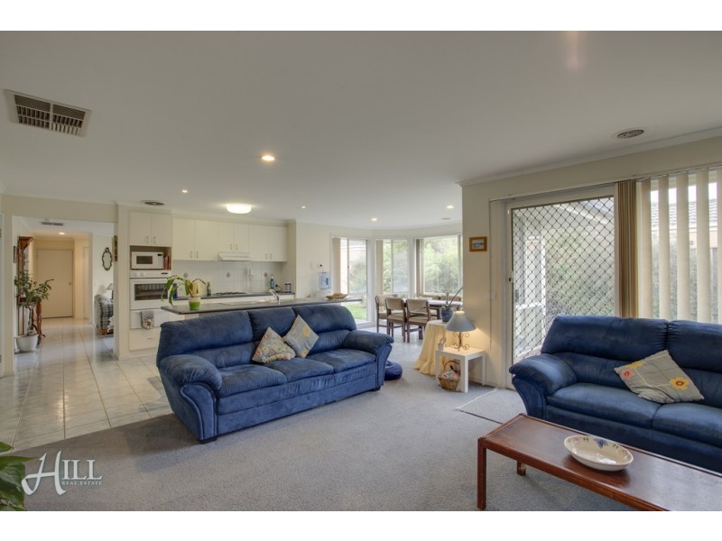 5 Edgbaston Circuit, Berwick VIC 3806