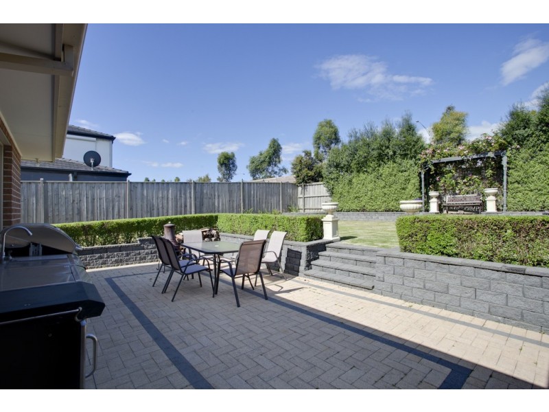 8 Parramatta Place, Berwick VIC 3806