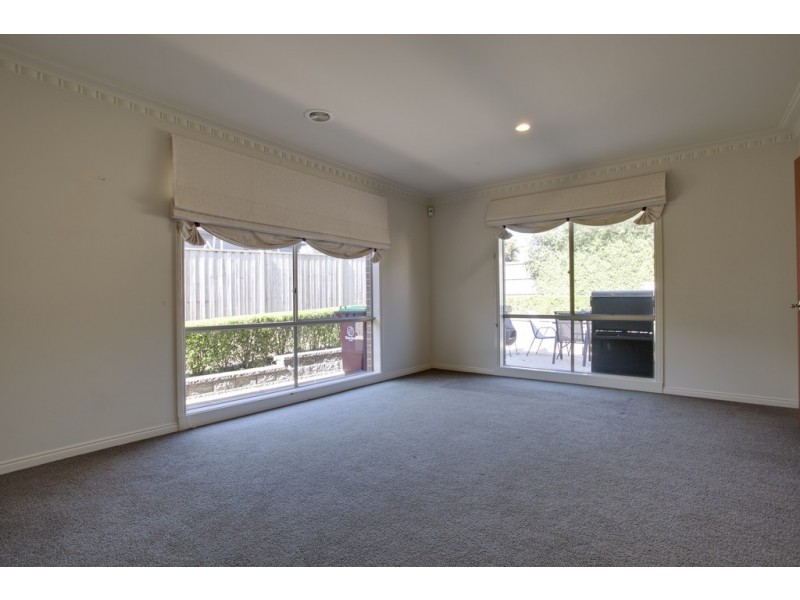 8 Parramatta Place, Berwick VIC 3806