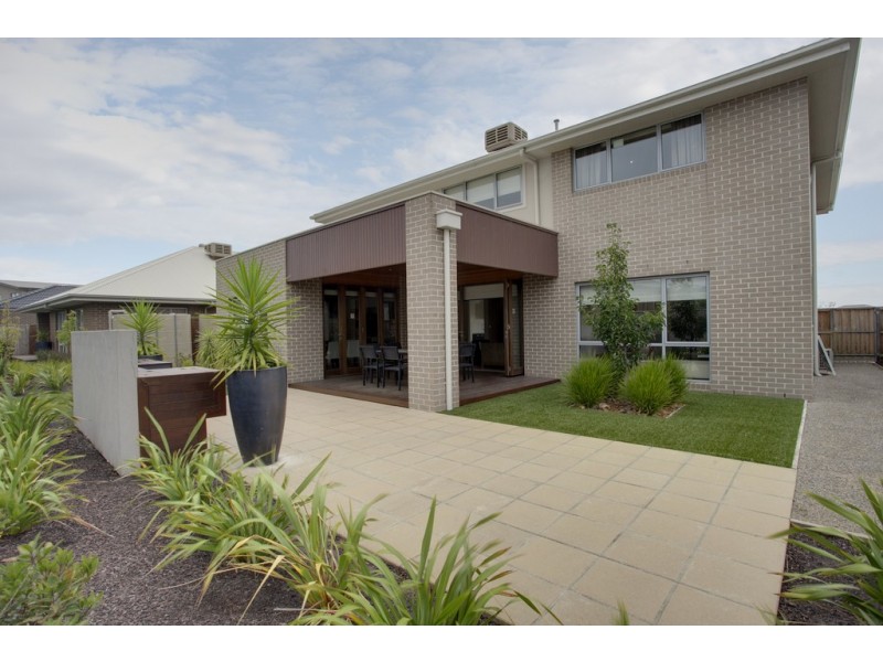 9 Arena Parade, Officer VIC 3809