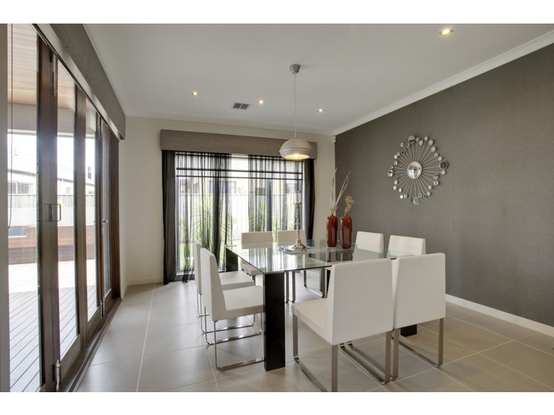 9 Arena Parade, Officer VIC 3809