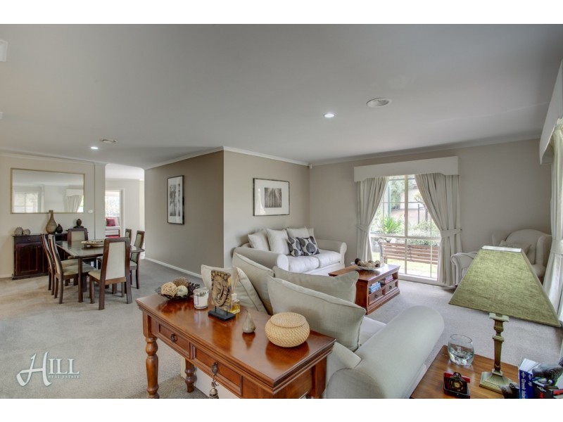 6 Vivienne Way, Berwick VIC 3806