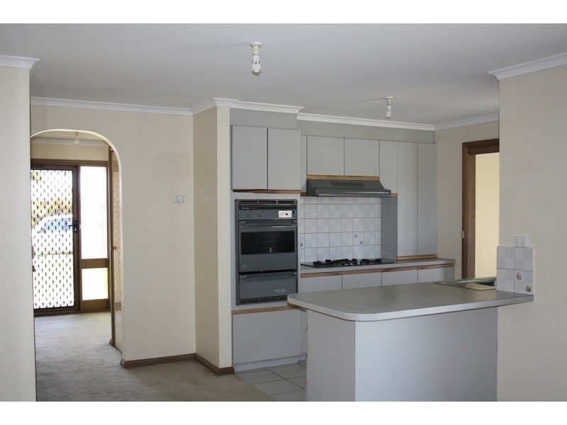 11 Fleetwood Drive, Narre Warren VIC 3805