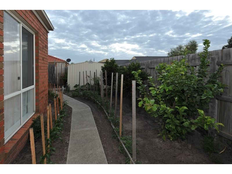 7 Glenisla Way, Berwick VIC 3806