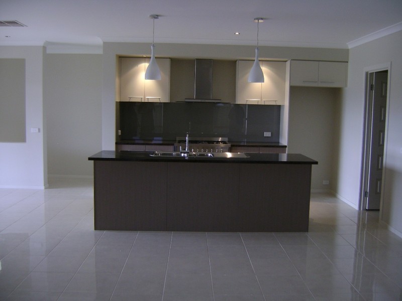 3 Charolais Court, Pakenham VIC 3810