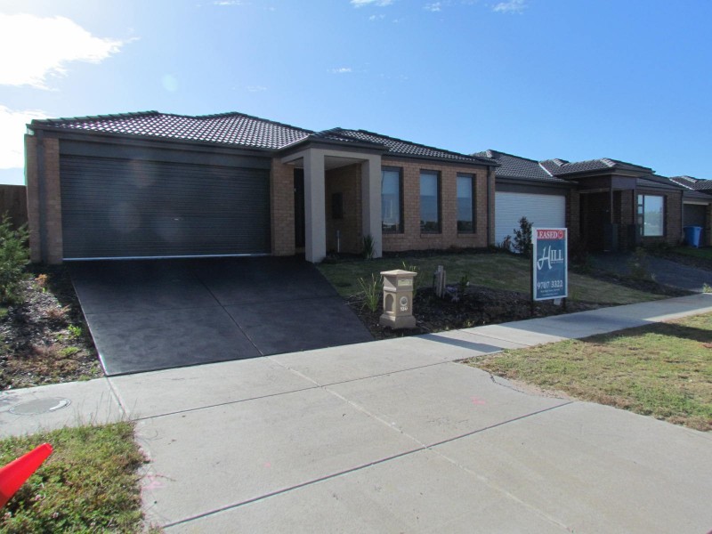 130 William Thwaites Boulevard, Cranbourne North VIC 3977