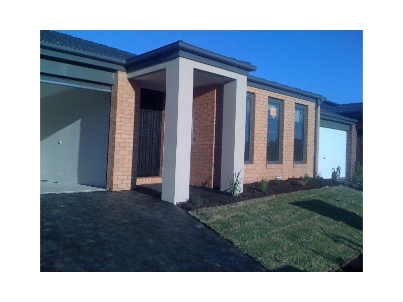 130 William Thwaites Boulevard, Cranbourne North VIC 3977