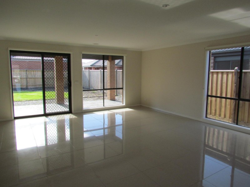 130 William Thwaites Boulevard, Cranbourne North VIC 3977