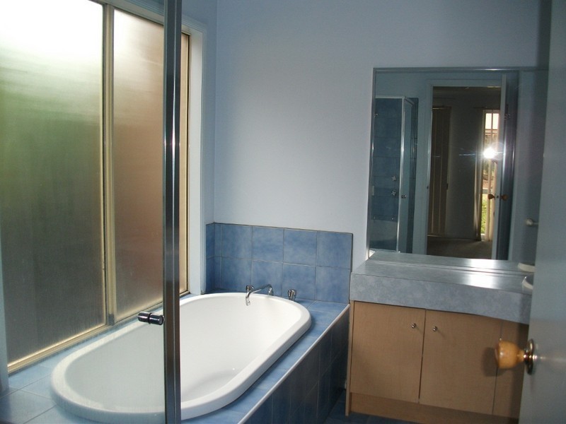 29 Valley View Crescent, Berwick VIC 3806