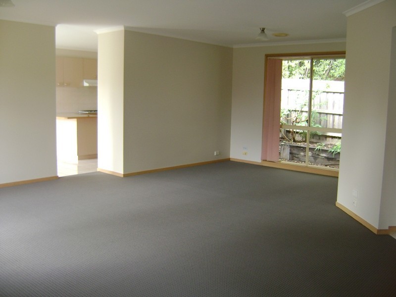 49 Bemersyde Drive, Berwick VIC 3806