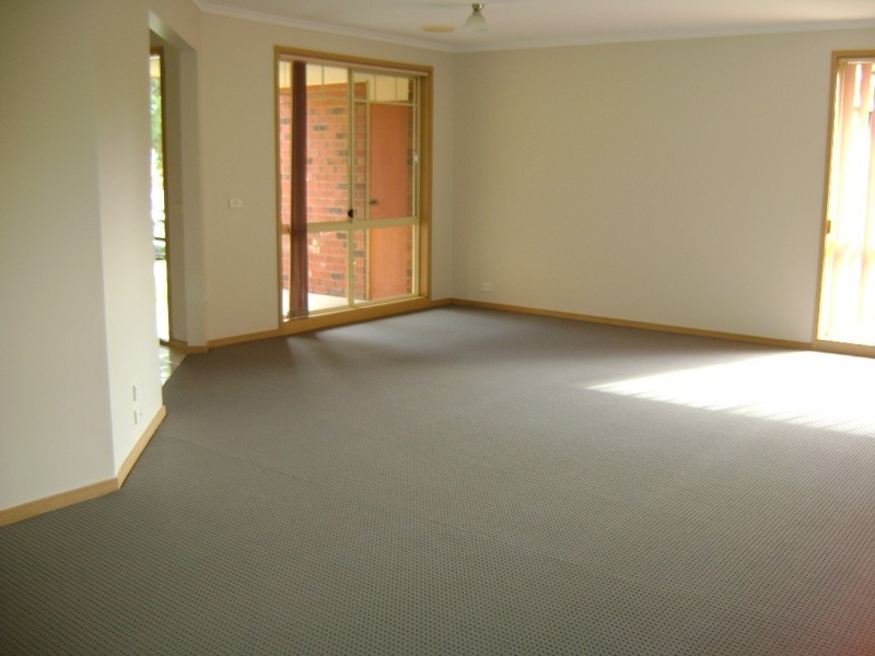 49 Bemersyde Drive, Berwick VIC 3806