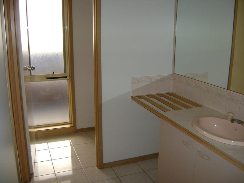 49 Bemersyde Drive, Berwick VIC 3806