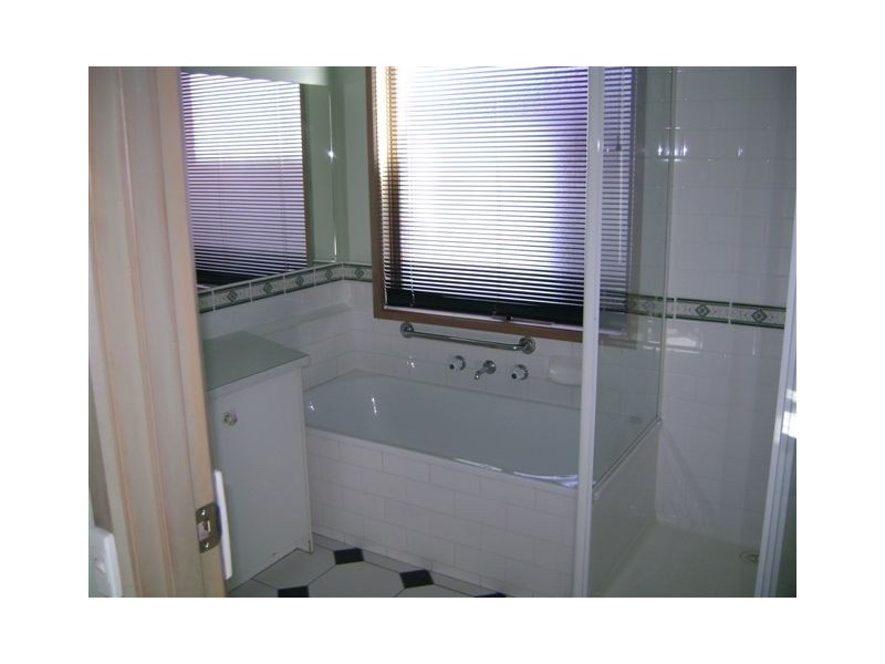 10 Coolong Avenue, Berwick VIC 3806