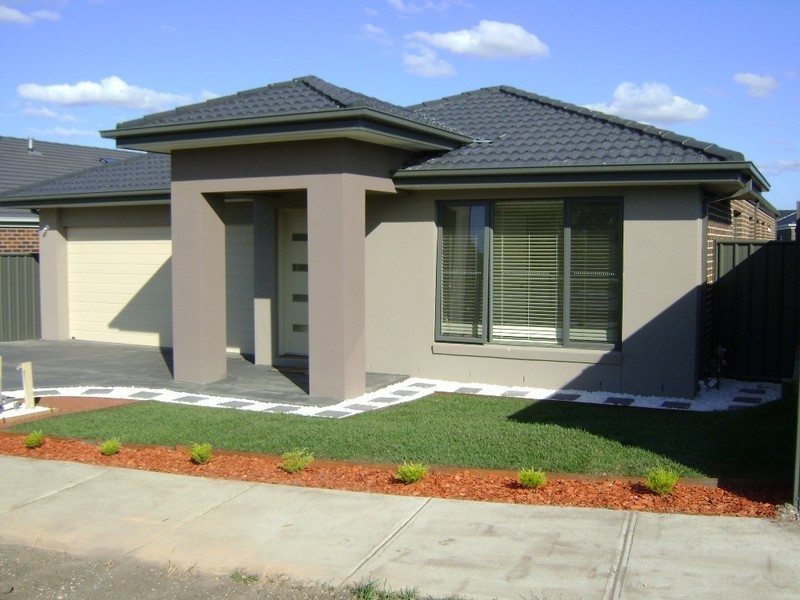 23 Sagan Drive, Cranbourne VIC 3977