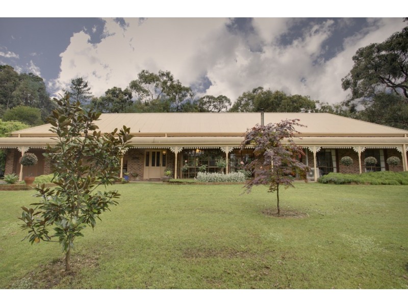 6 Quamby Avenue, Guys Hill VIC 3807