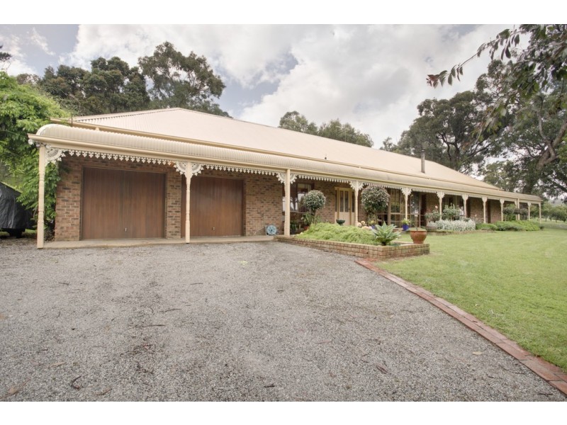 6 Quamby Avenue, Guys Hill VIC 3807