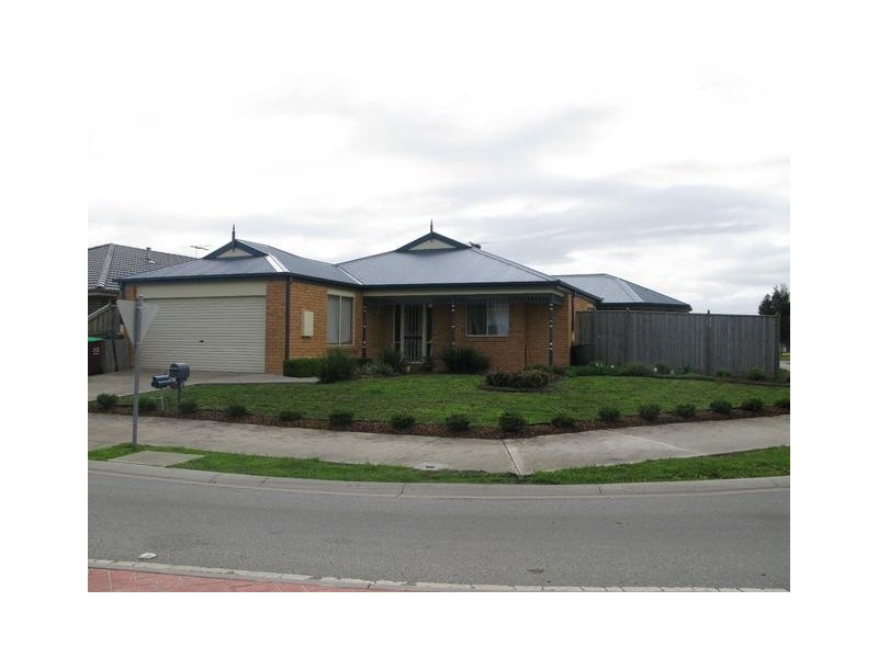 112 Moondarra Drive, Berwick VIC 3806