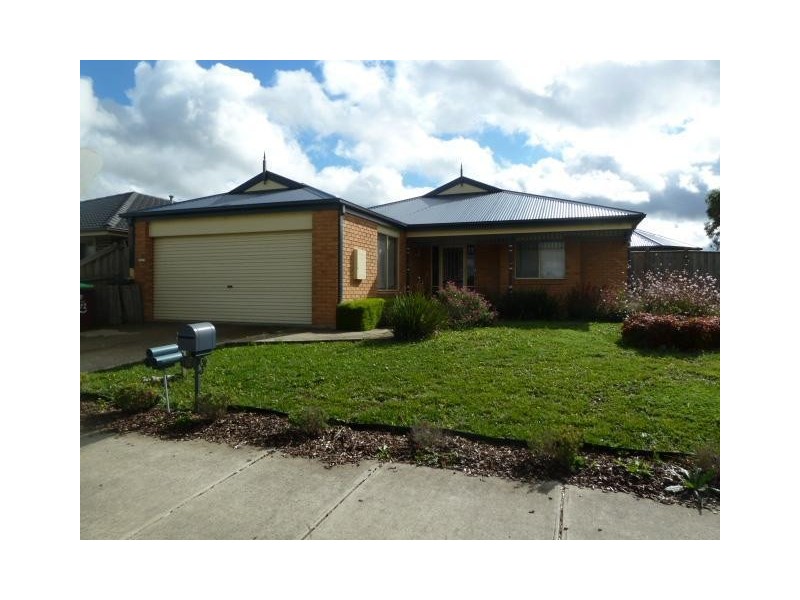 112 Moondarra Drive, Berwick VIC 3806