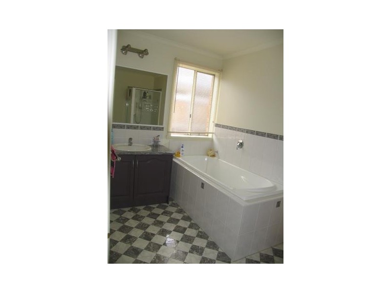 112 Moondarra Drive, Berwick VIC 3806