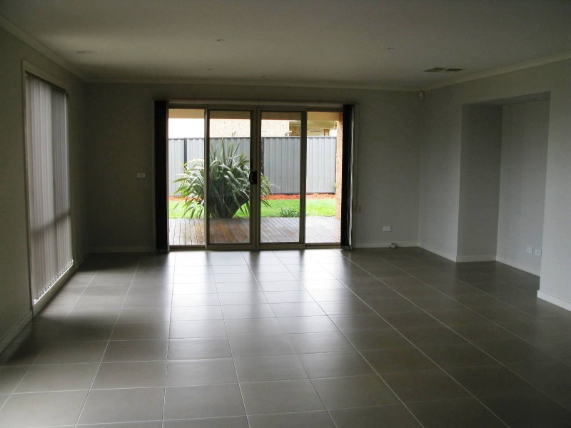 5 Huron Parkway, Pakenham VIC 3810