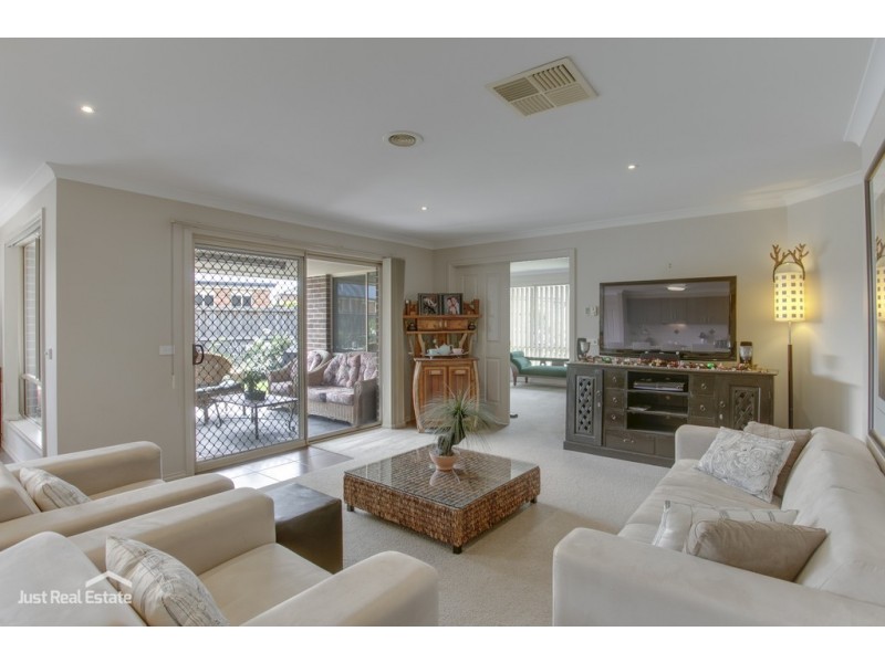 110 Moondarra Drive, Berwick VIC 3806