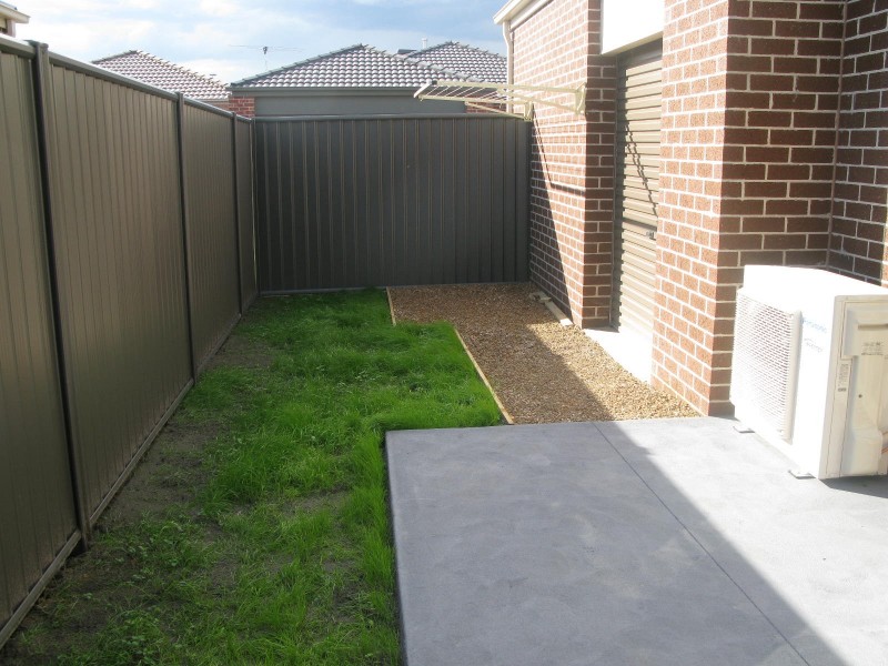 9 Tranquil Lane, Cranbourne VIC 3977