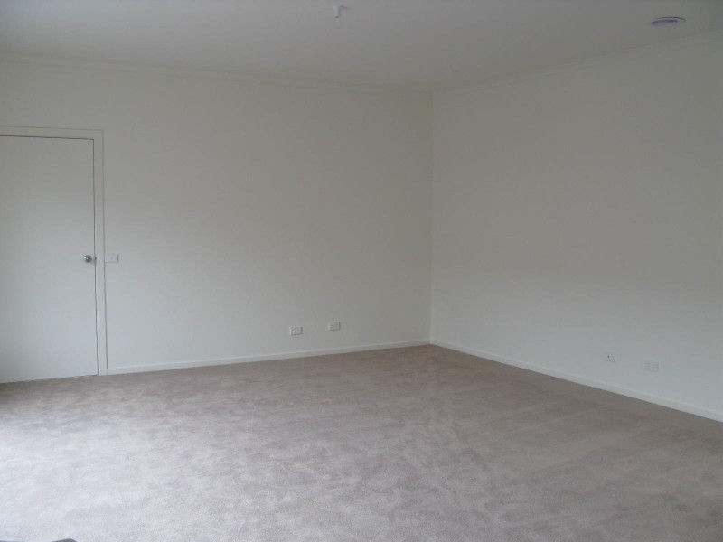 9 Tranquil Lane, Cranbourne VIC 3977