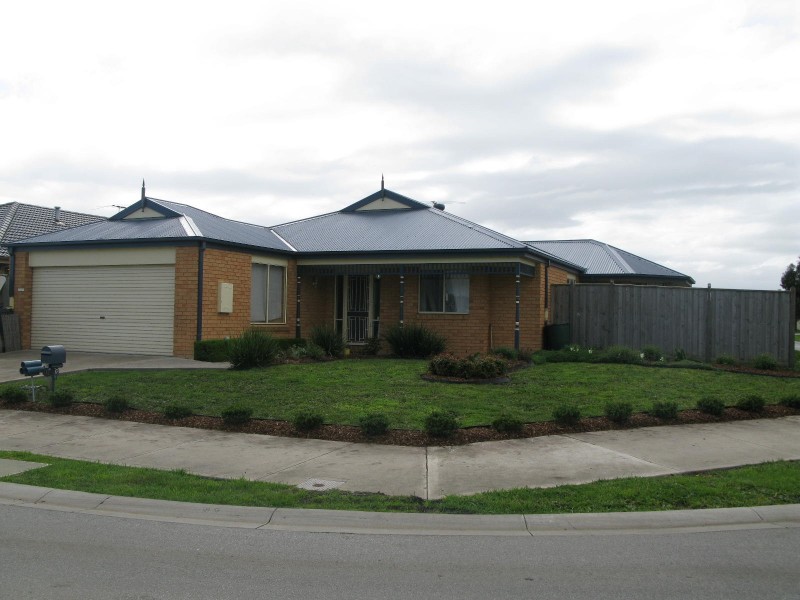 112 Moondarra Drive, Berwick VIC 3806
