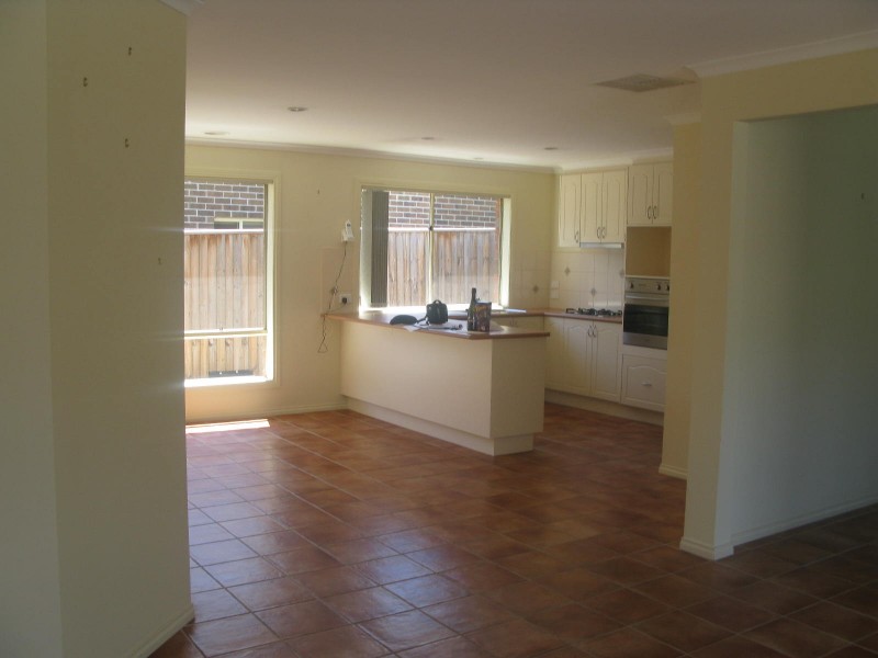 56 Edgbaston Circuit, Berwick VIC 3806