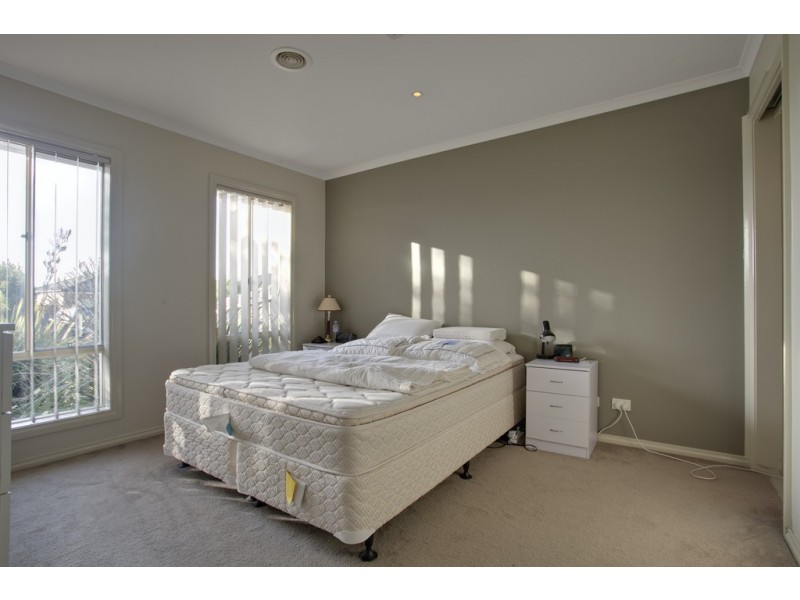 53  Rodlarni Crescent, Berwick VIC 3806