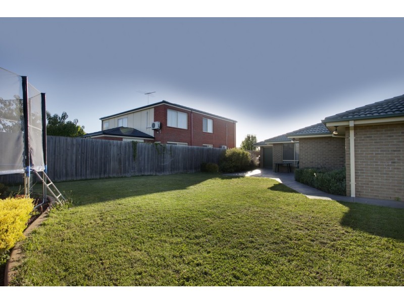 53  Rodlarni Crescent, Berwick VIC 3806