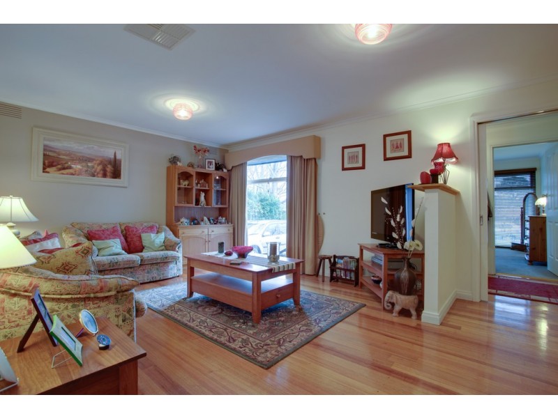 30 Gardiner Street, Berwick VIC 3806