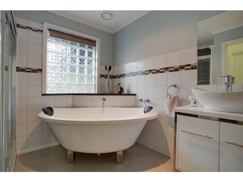 30 Gardiner Street, Berwick VIC 3806