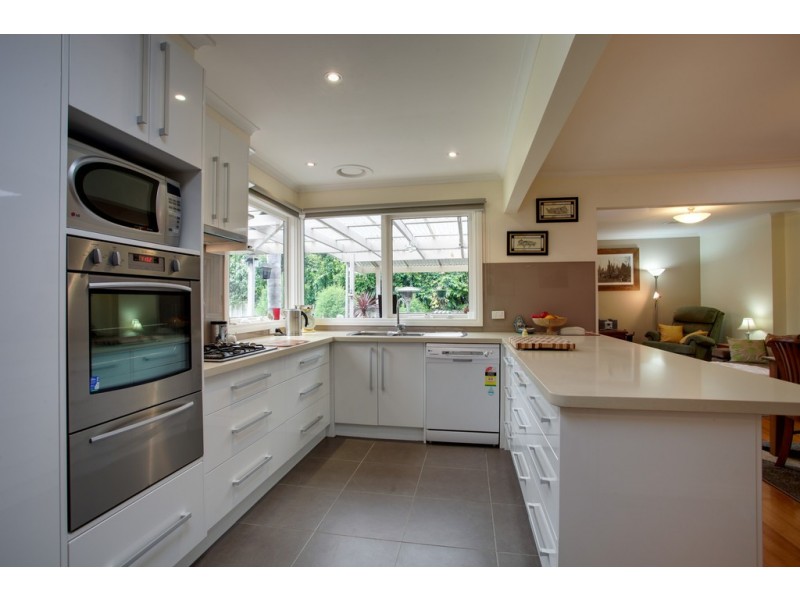 30 Gardiner Street, Berwick VIC 3806