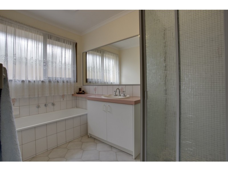 21 Kilberry Crescent, Hallam VIC 3803