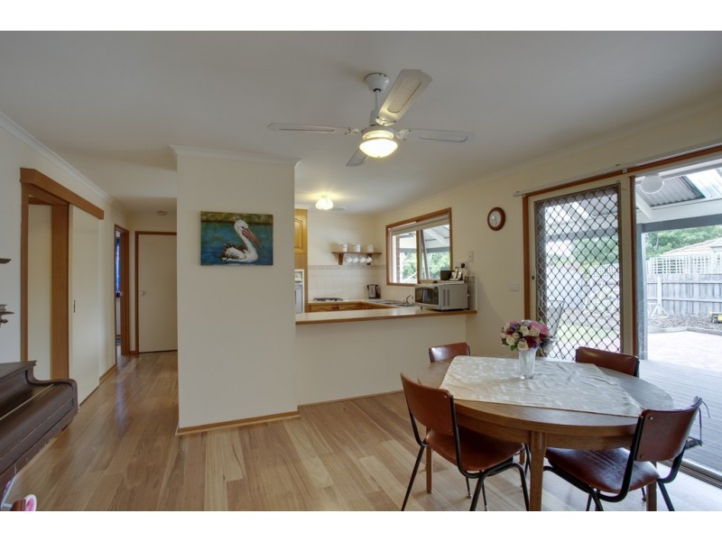 30 Murdoch Avenue, Narre Warren VIC 3805