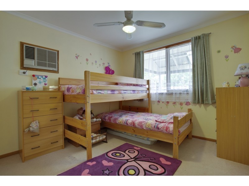 30 Murdoch Avenue, Narre Warren VIC 3805