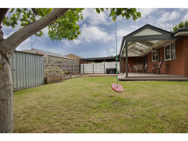 30 Murdoch Avenue, Narre Warren VIC 3805