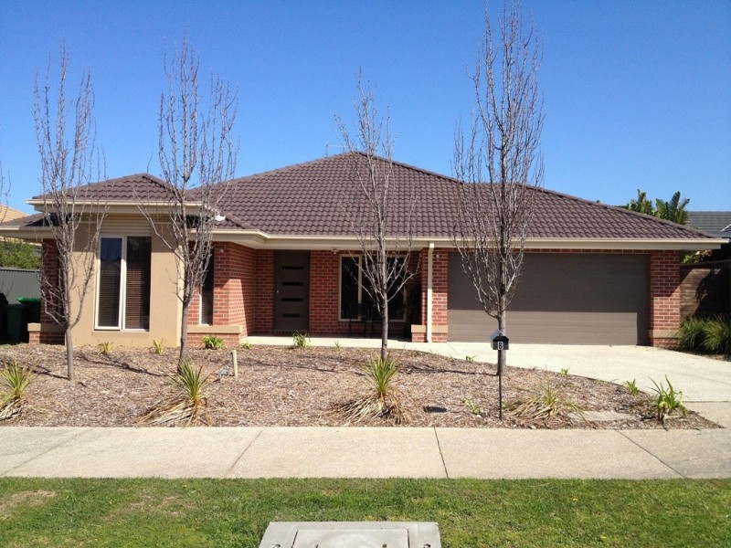 8 Botanic Drive, Pakenham VIC 3810