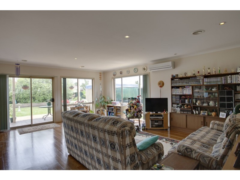 15 The Common, Narre Warren South VIC 3805