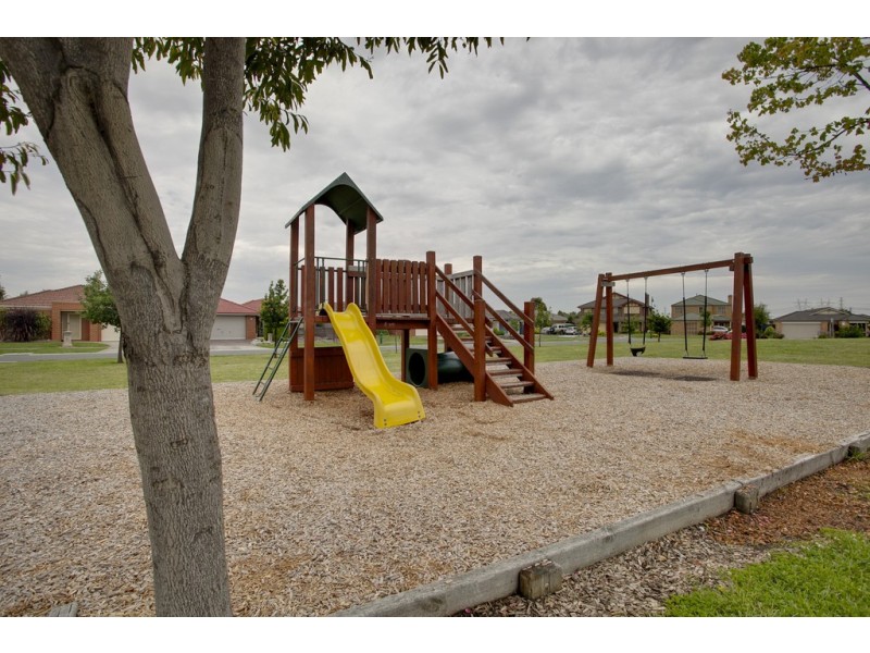 15 The Common, Narre Warren South VIC 3805