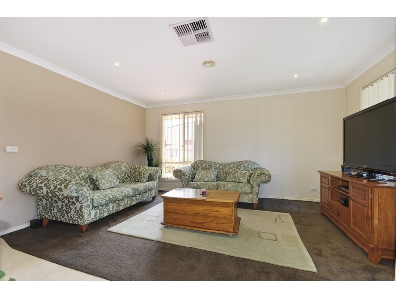 20 Terri-Ester Drive, Berwick VIC 3806