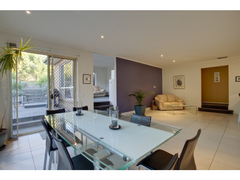 22 Fairholme Boulevard, Berwick VIC 3806