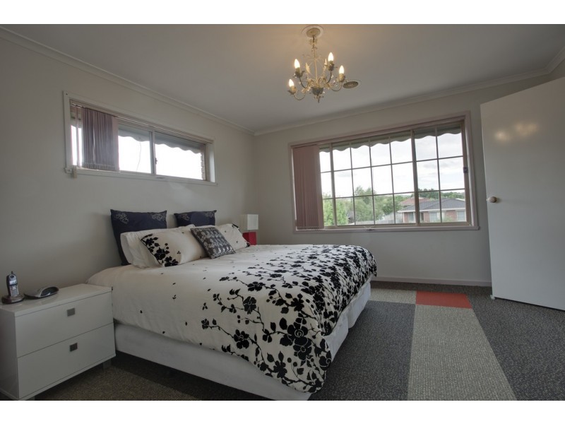 10 Peveril Court, Narre Warren VIC 3805