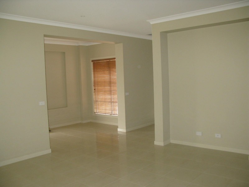 50 Montpelier Drive, Berwick VIC 3806