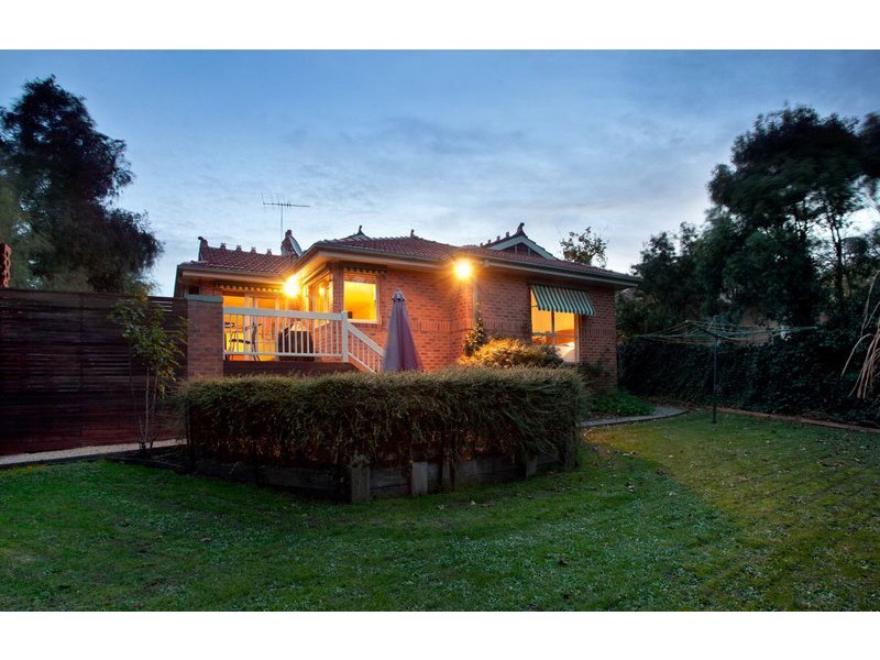 18 McKay Close, Berwick VIC 3806