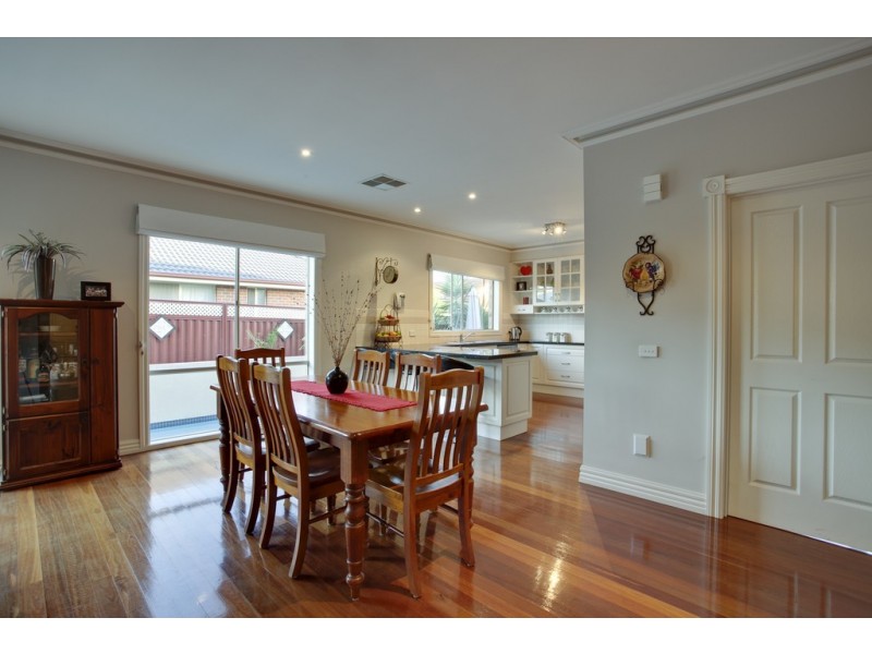 4 Aitken Court, Berwick VIC 3806