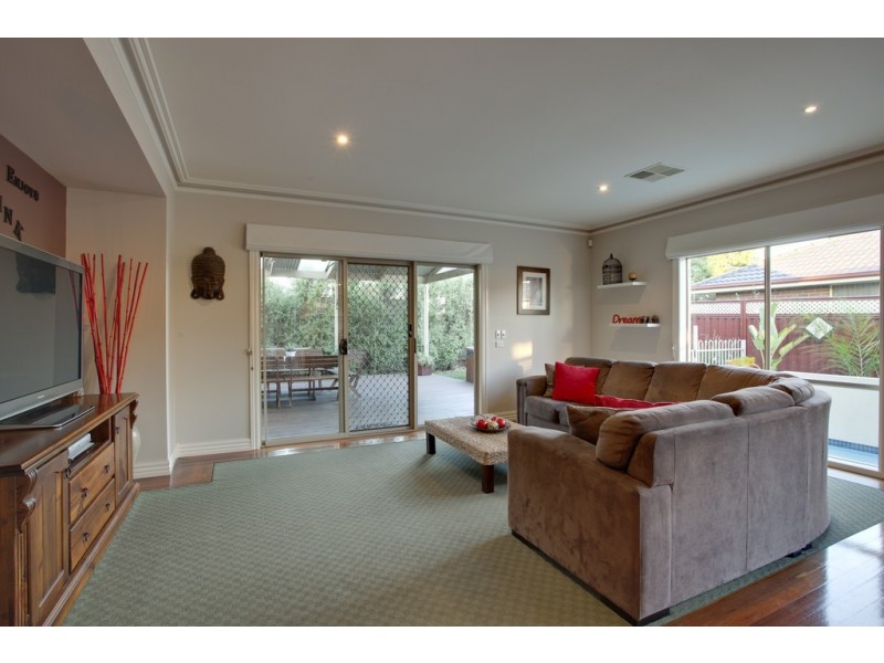 4 Aitken Court, Berwick VIC 3806