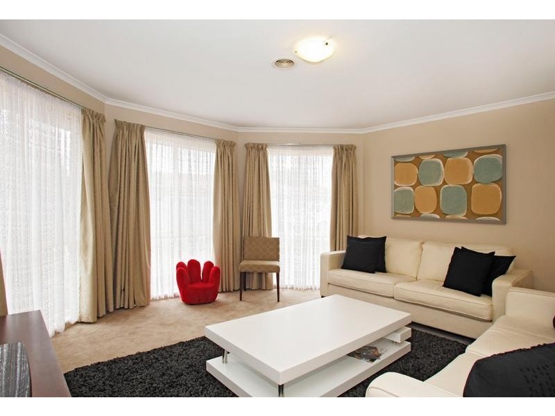 11 Duffy Court, Berwick VIC 3806