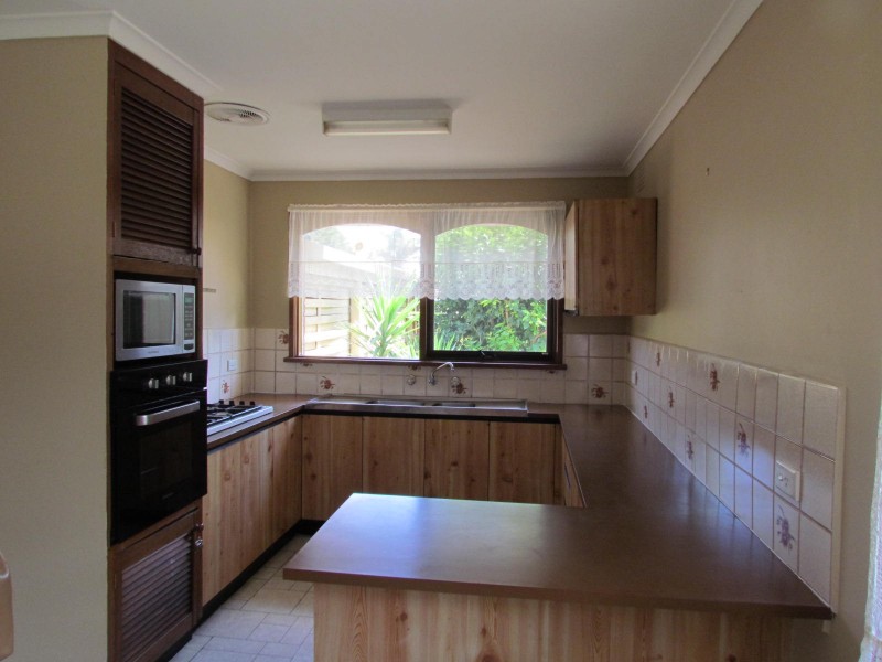 35 Bemersyde Drive, Berwick VIC 3806